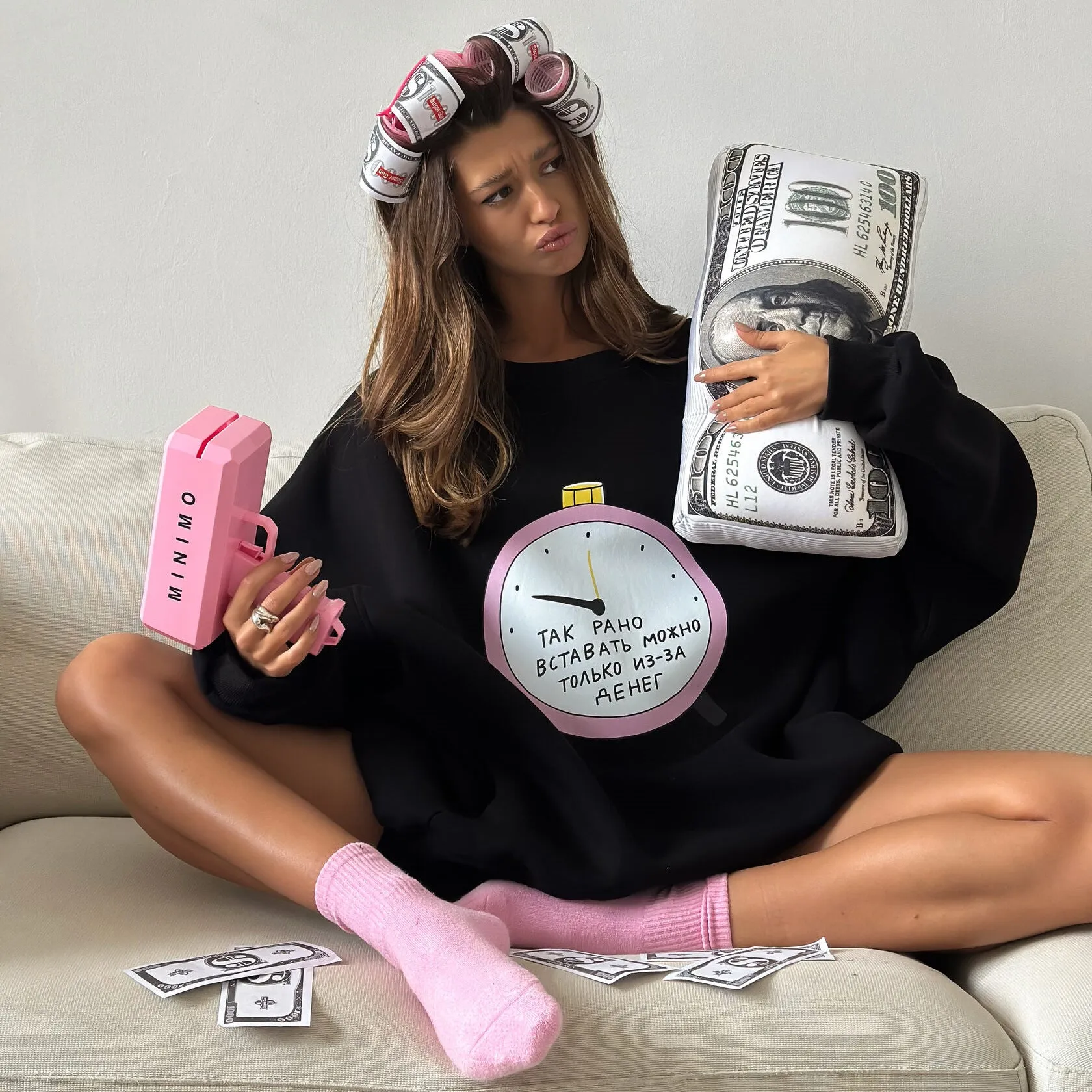 2025 High-end round neck clock lazy wind early autumn sweater simple and fashionable popular new long-sleeved pullover sweater women's