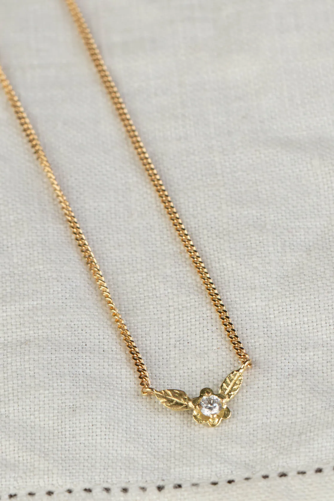 Diamond Flower Necklace in 18ct Gold