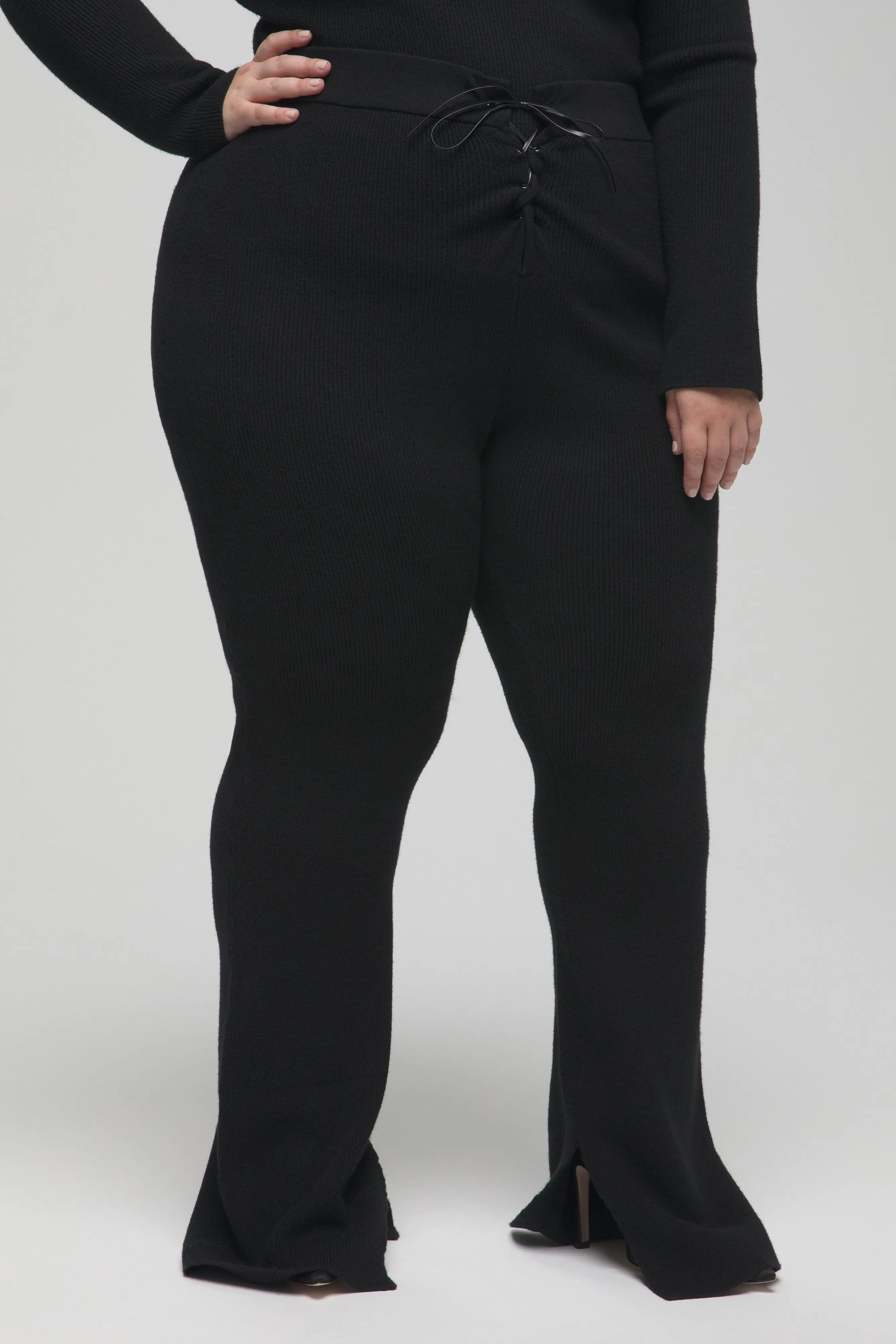 LACE UP RIB PANT | BLACK001