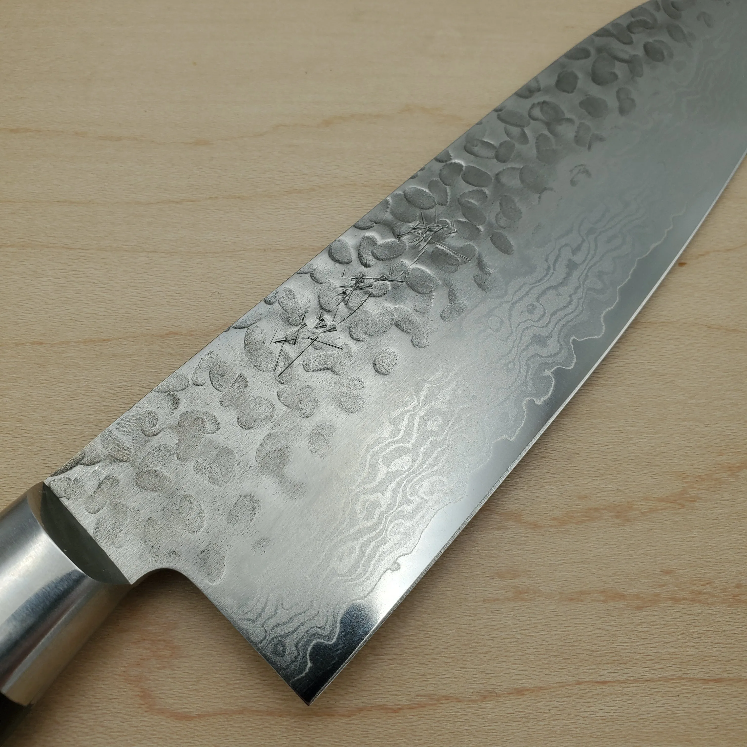 Sakai Kikumori 165mm Santoku VG10 Damascus Tsuchime