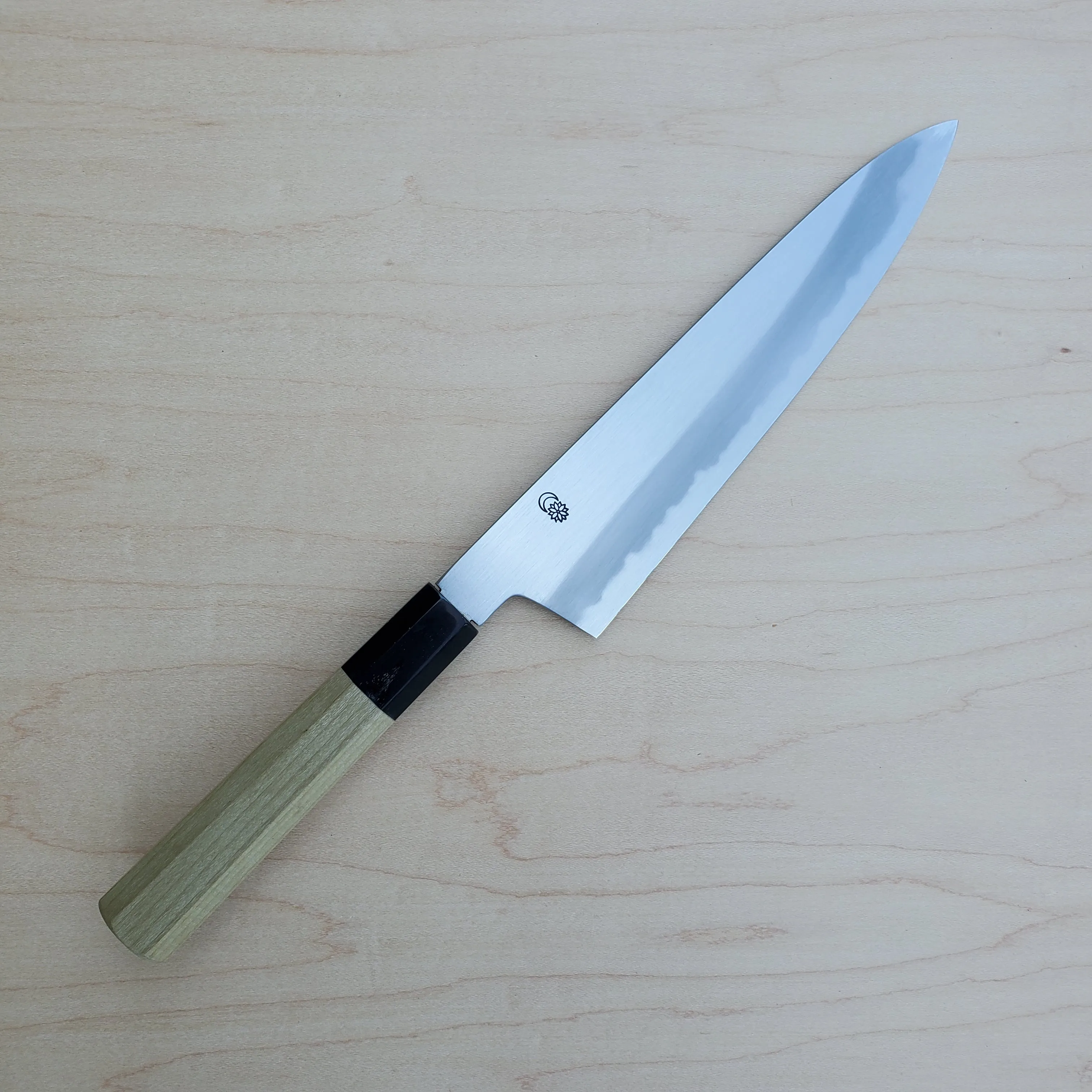 Sakai Kikumori Kikuzuki Kasumi 210mm Gyuto